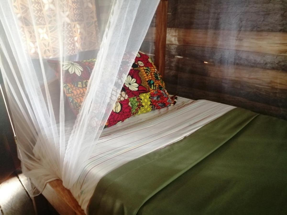 Murchison Backpackers Masindi Экстерьер фото