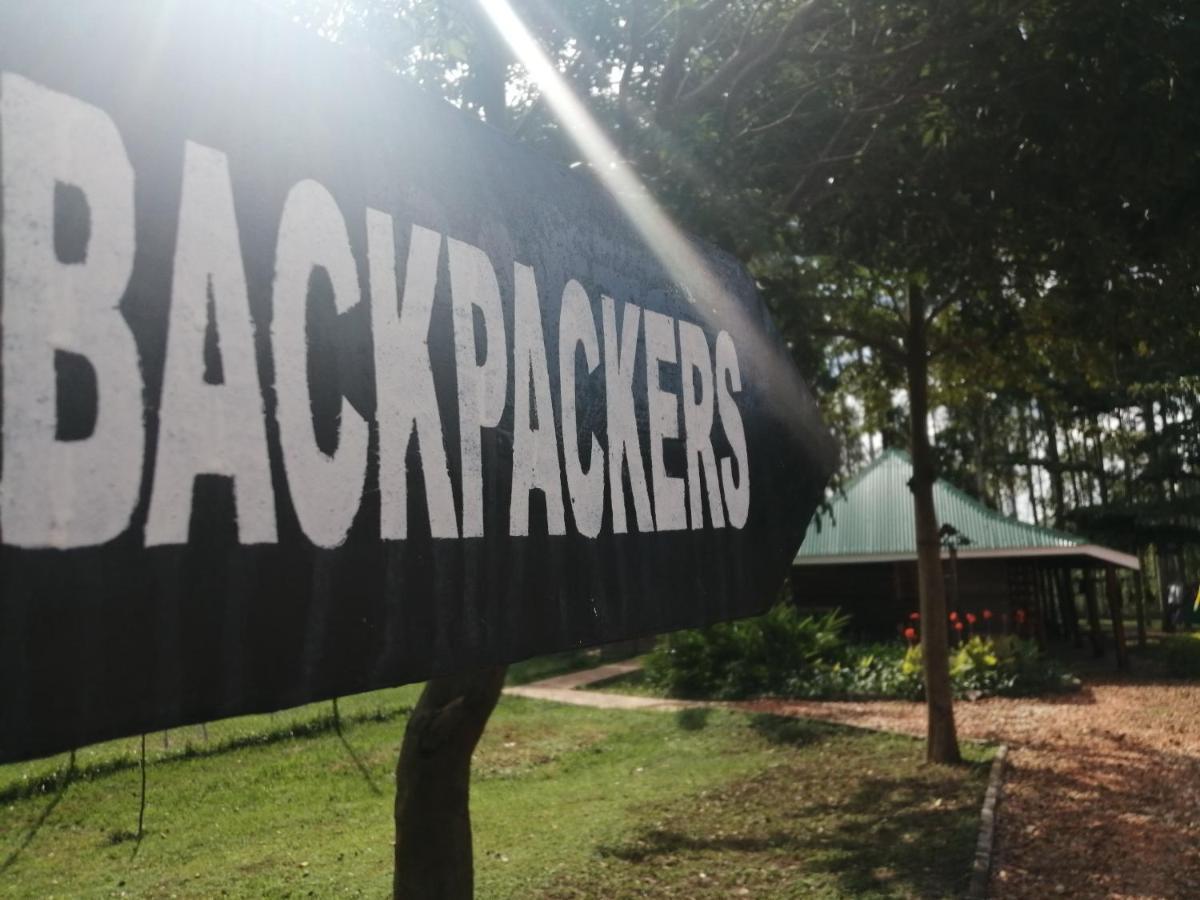 Murchison Backpackers Masindi Экстерьер фото