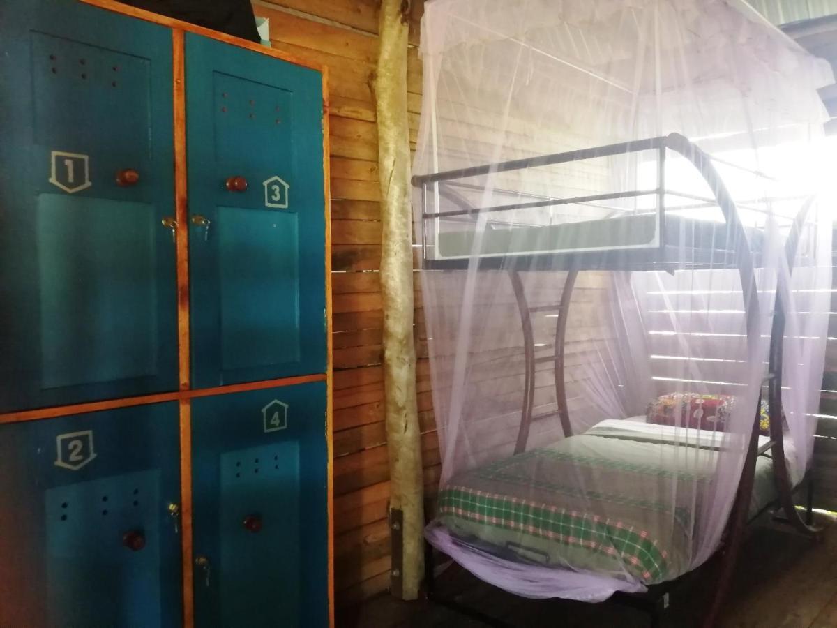 Murchison Backpackers Masindi Экстерьер фото