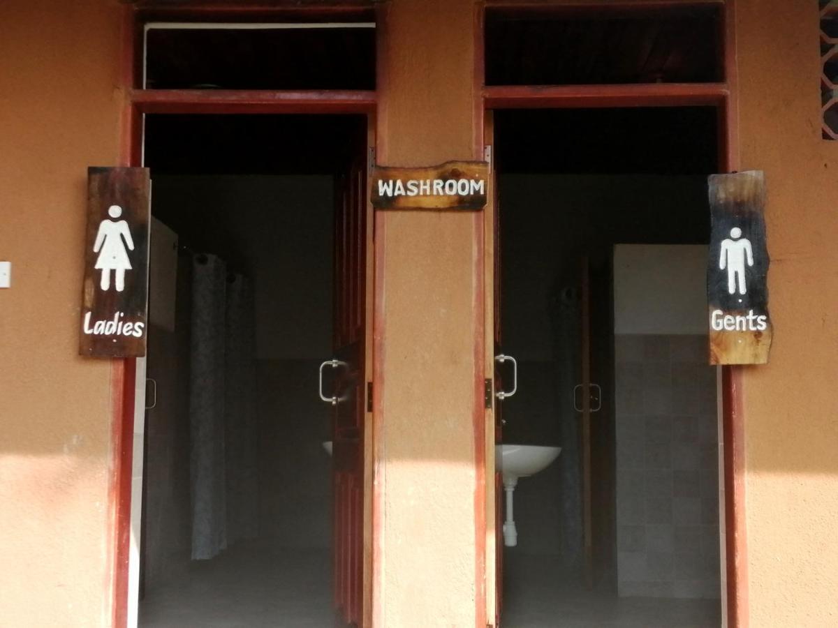 Murchison Backpackers Masindi Экстерьер фото