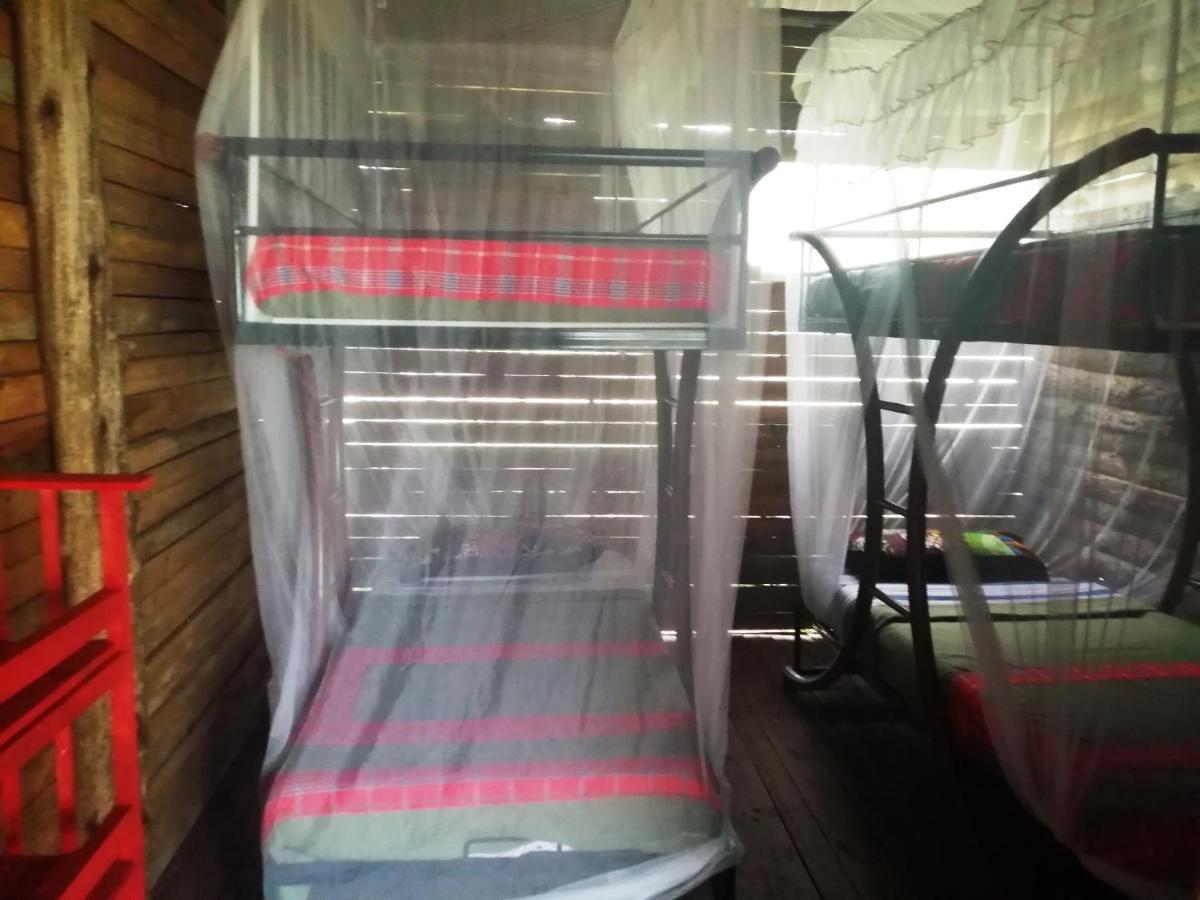Murchison Backpackers Masindi Экстерьер фото